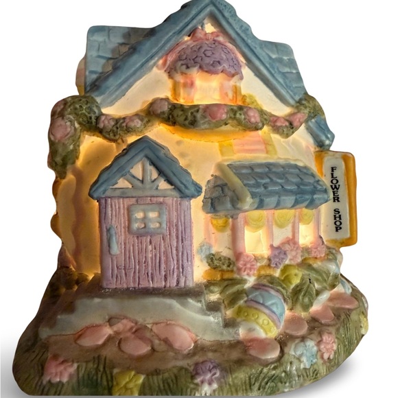 Vintage Easter Village Light up Flower Shop - Picture 2 of 3